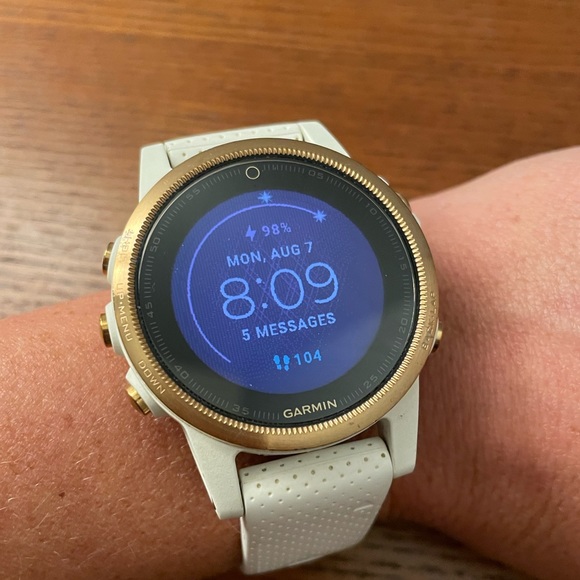 Garmin Fenix 5S Sapphire Edition Rose Goldtone with White Band - Picture 6 of 10